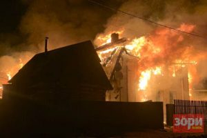 В Добрянке огонь уничтожил два дома