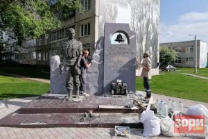 В Добрянке ремонтируют памятник