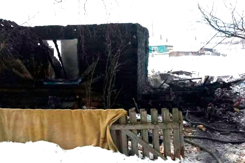 В Добрянском округе в пожаре погибла семья