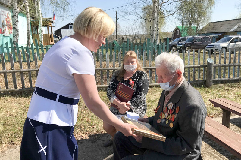 В Висиме увековечили память фронтовиков