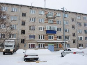 Вопрос с подтоплением пятиэтажки в Добрянке до сих пор не решён