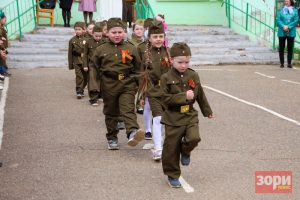 Дошкольники Добрянки приняли участие в смотре строя и песни