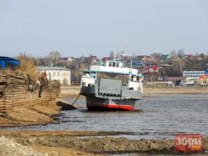 Добрянский паром завершает навигацию