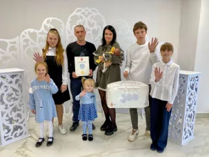 Один сыночек и пять дочек