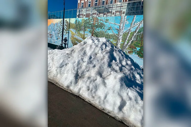 Набережная в снегу