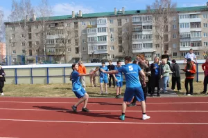 Подростки – на стадионе