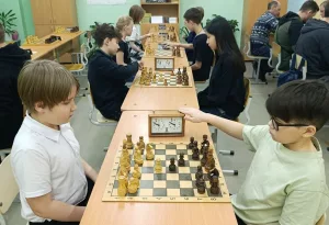 Объединяя отцов и детей