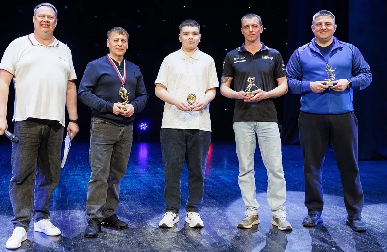 Наградили лучших хоккеистов