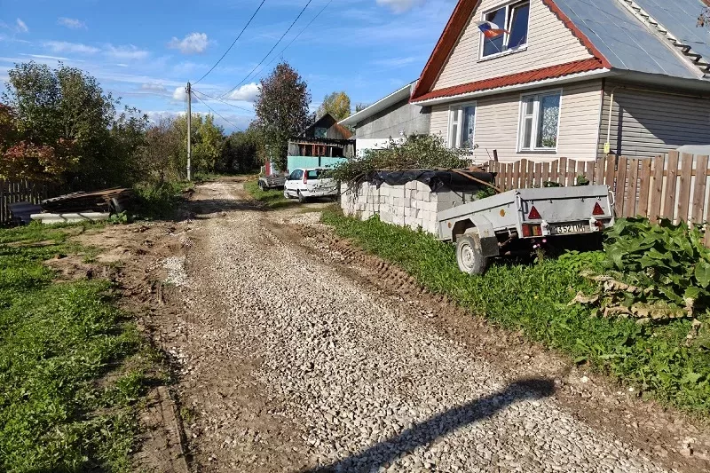Разрытую дорогу подсыпали