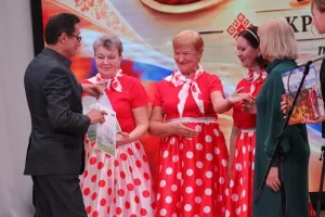 Подарили сердечное тепло и свет